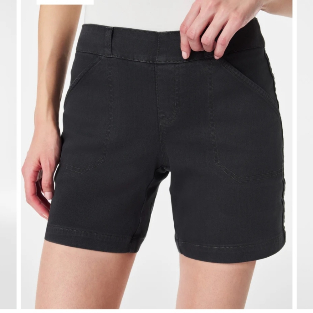 Spanx 6" twill shorts